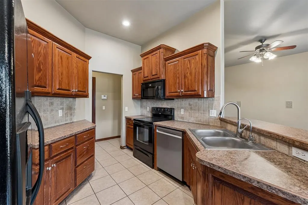 Photo 16 — 6109 Callahan Way, Piedmont, OK 73078