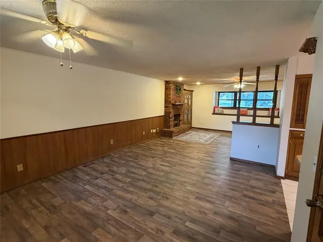 Photo 5 — 808 N Burns Street, Holdenville, OK 74848