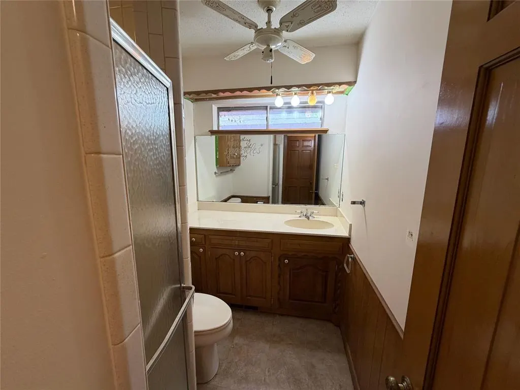 Photo 15 — 808 N Burns Street, Holdenville, OK 74848
