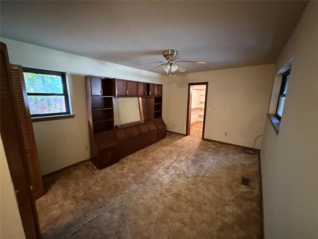 Photo 17 — 808 N Burns Street, Holdenville, OK 74848
