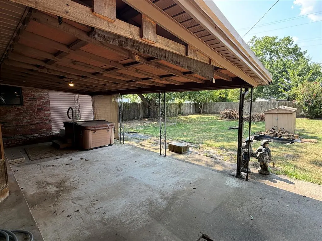 Photo 32 — 808 N Burns Street, Holdenville, OK 74848