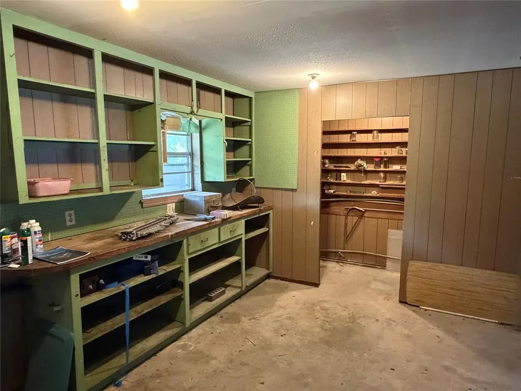 Photo 43 — 808 N Burns Street, Holdenville, OK 74848