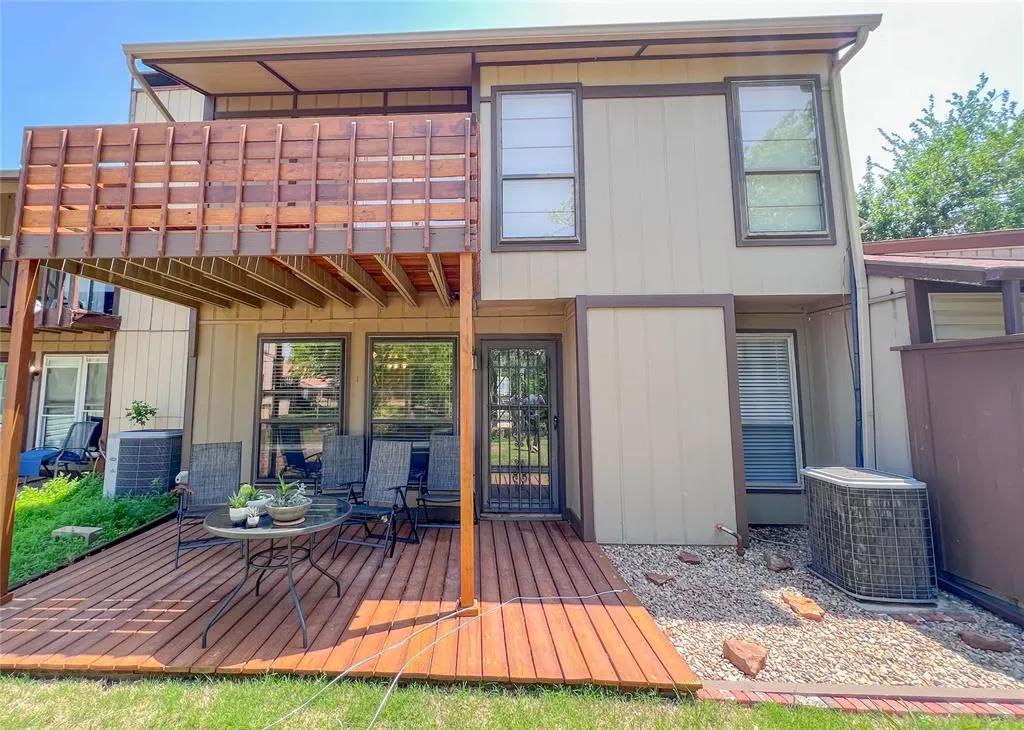 Photo 35 — 12021 Hawthorne Lane, Oklahoma City, OK 73162
