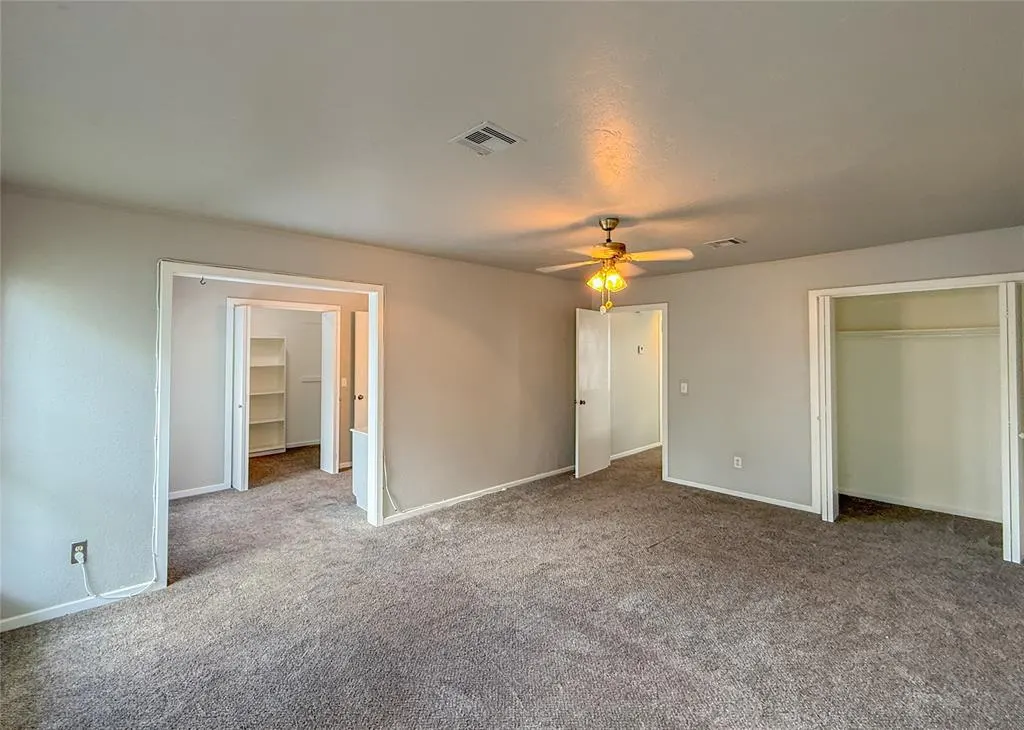 Photo 20 — 12021 Hawthorne Lane, Oklahoma City, OK 73162