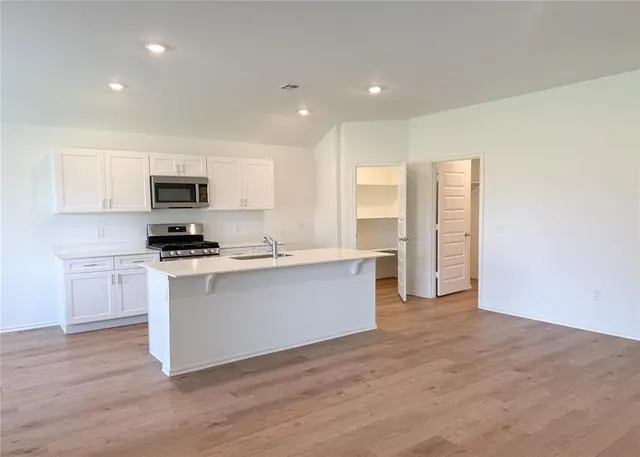 Photo 4 — 16309 Harvester Drive, Piedmont, OK 73078
