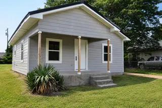 Sold home at 508 S Chapman Avenue
