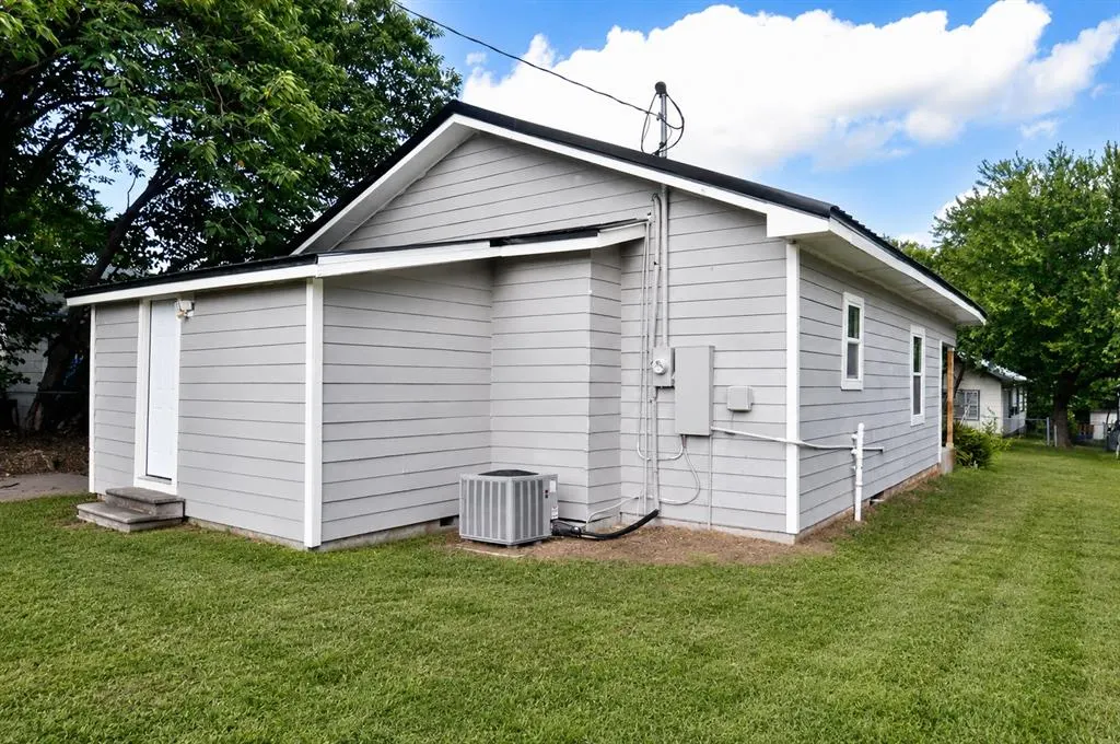 Photo 14 — 508 S Chapman Avenue, Shawnee, OK 74801