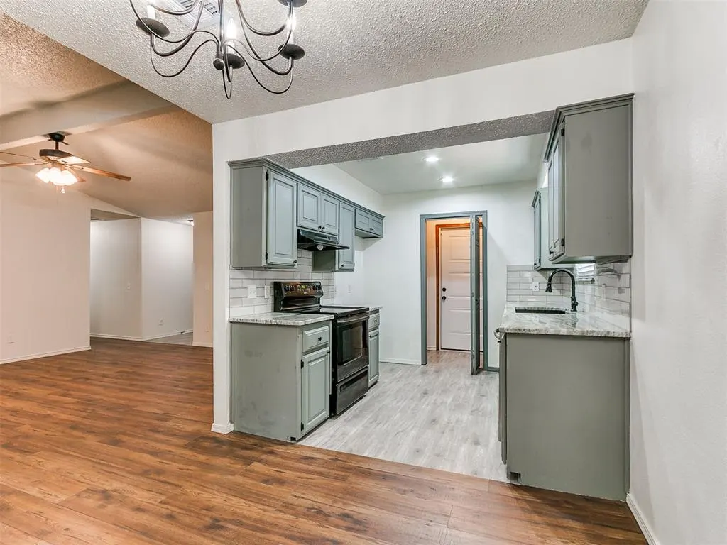 Photo 9 — 621 Cypress Drive, Oklahoma City, OK 73170