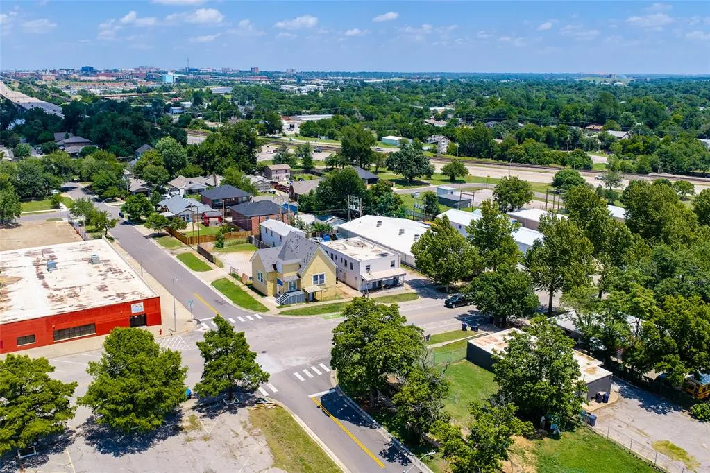 Photo 6 — 31 SW 25th Street, Oklahoma City, OK 73109