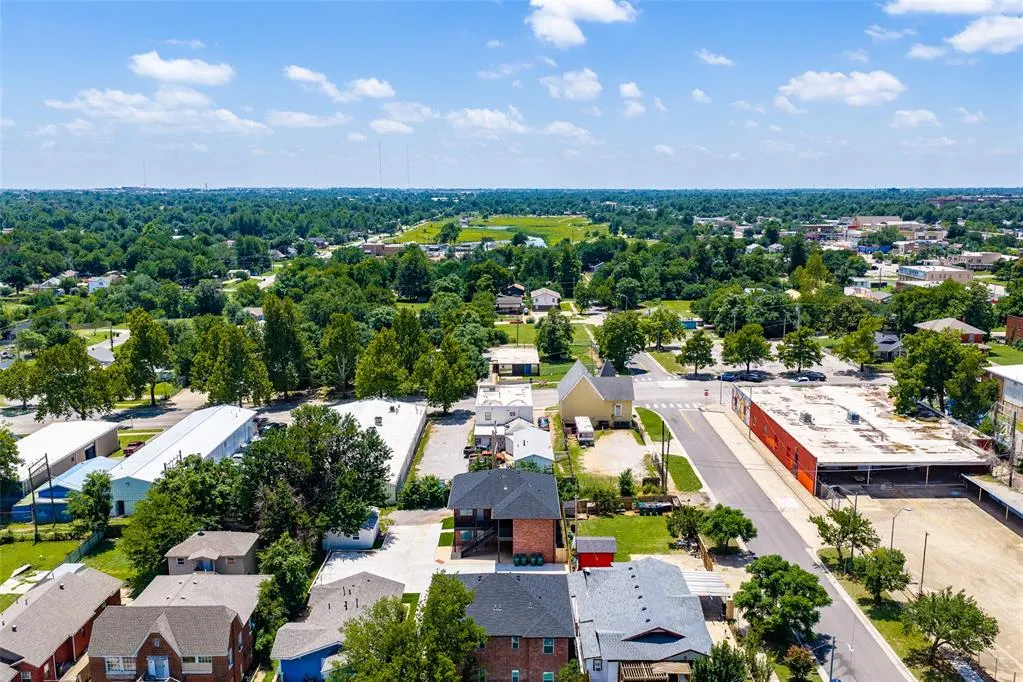 Photo 10 — 31 SW 25th Street, Oklahoma City, OK 73109