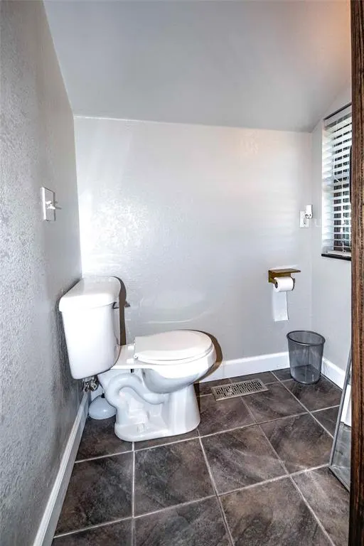 Photo 37 — 338522 E 930 Road, Wellston, OK 74881
