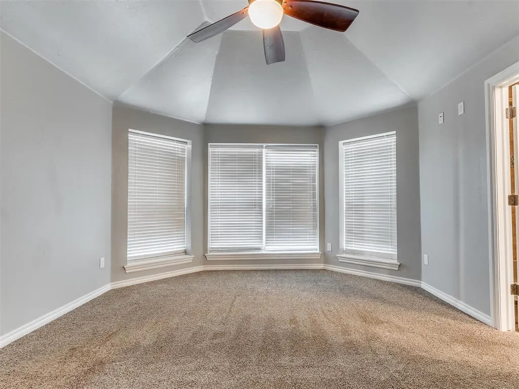 Photo 15 — 705 SW 11TH Street St, Moore, OK 73160