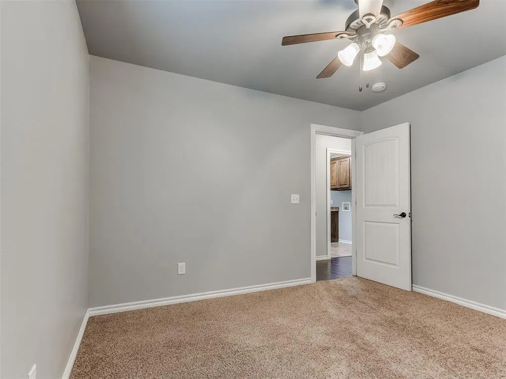 Photo 22 — 705 SW 11TH Street St, Moore, OK 73160