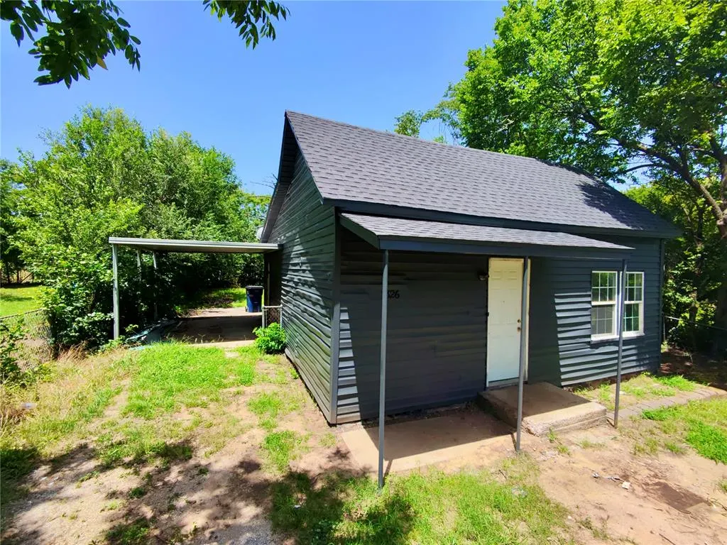 Photo 2 — 1826 Killingsworth Avenue, Seminole, OK 74868