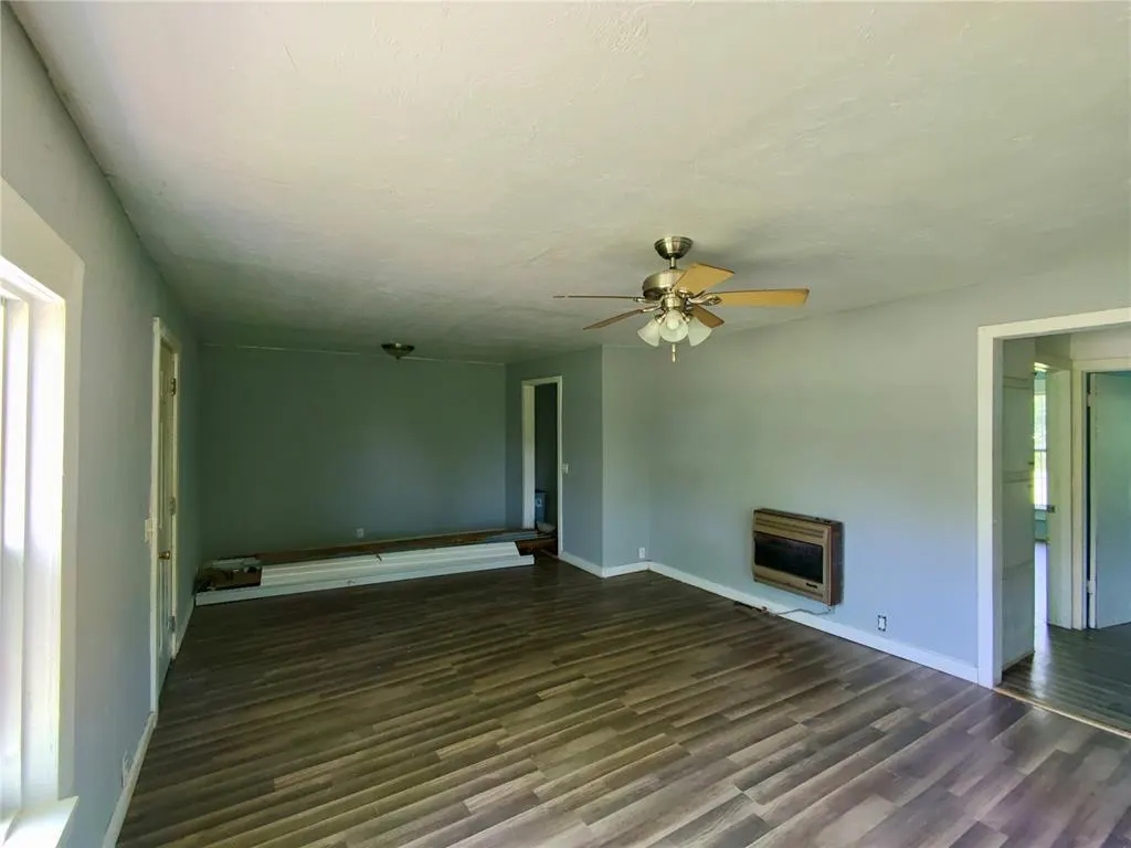 Photo 3 — 1826 Killingsworth Avenue, Seminole, OK 74868