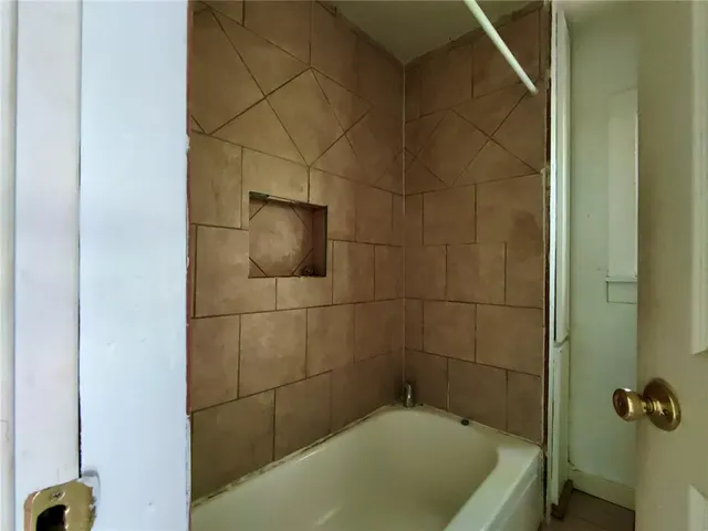 Photo 7 — 1826 Killingsworth Avenue, Seminole, OK 74868