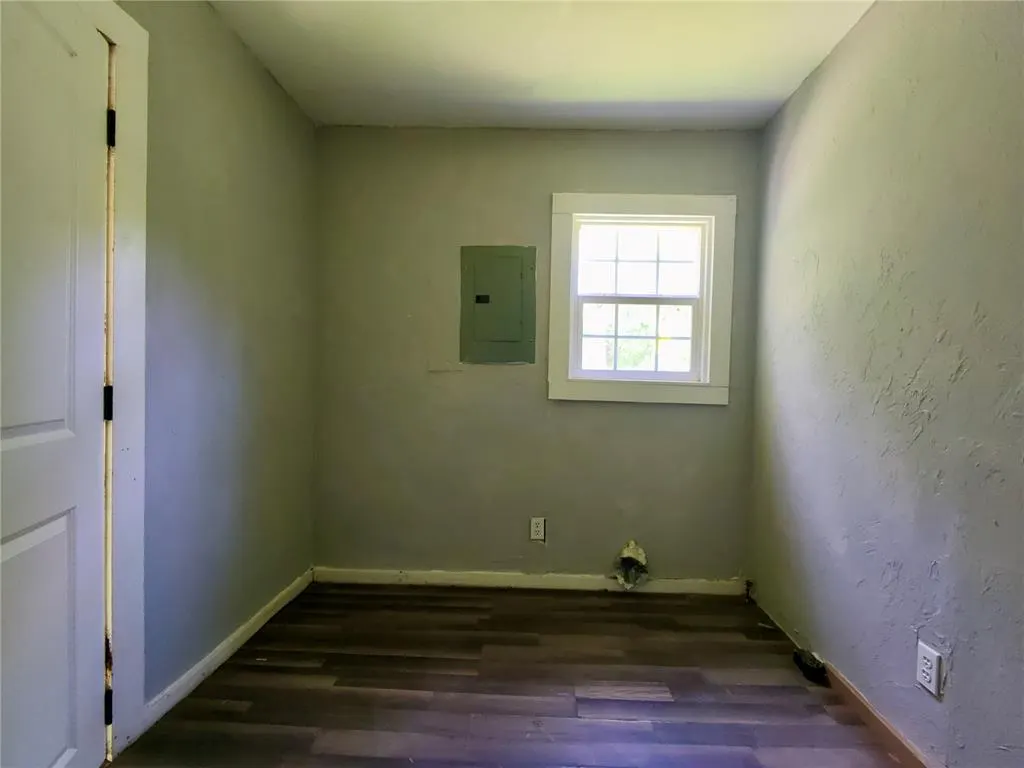 Photo 13 — 1826 Killingsworth Avenue, Seminole, OK 74868