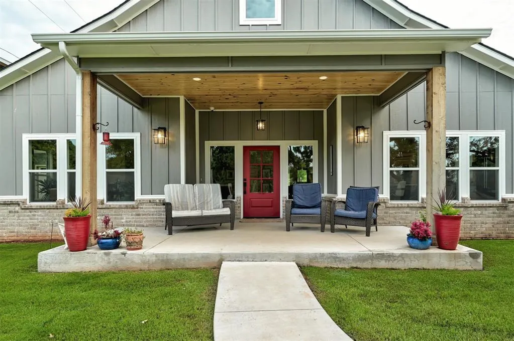 Photo 8 — 16 W Hill Street, Arcadia, OK 73007