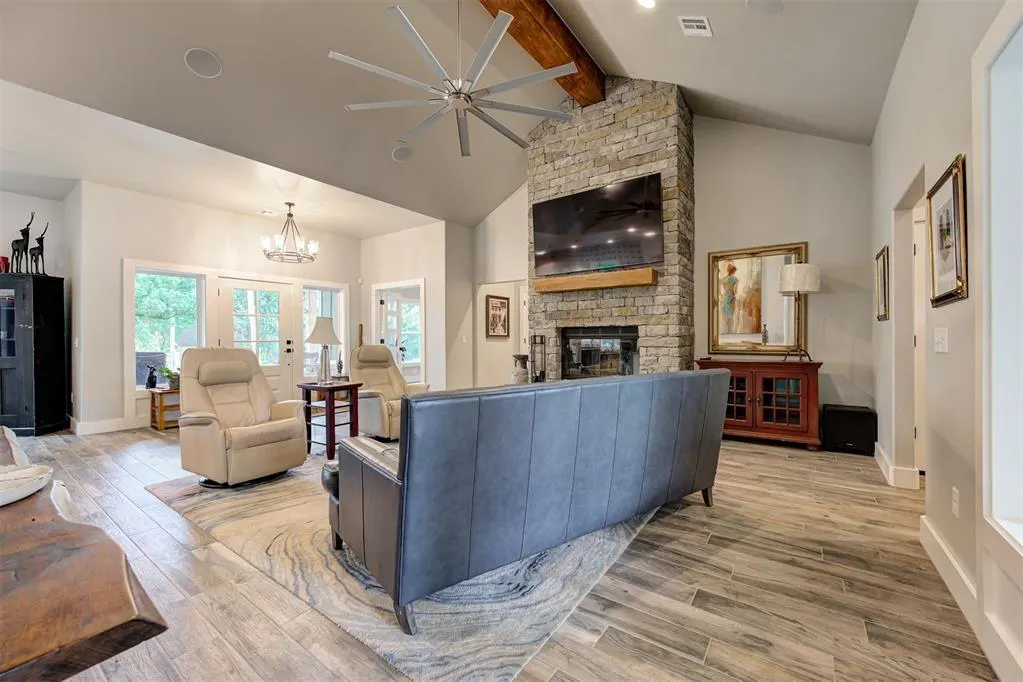 Photo 15 — 16 W Hill Street, Arcadia, OK 73007