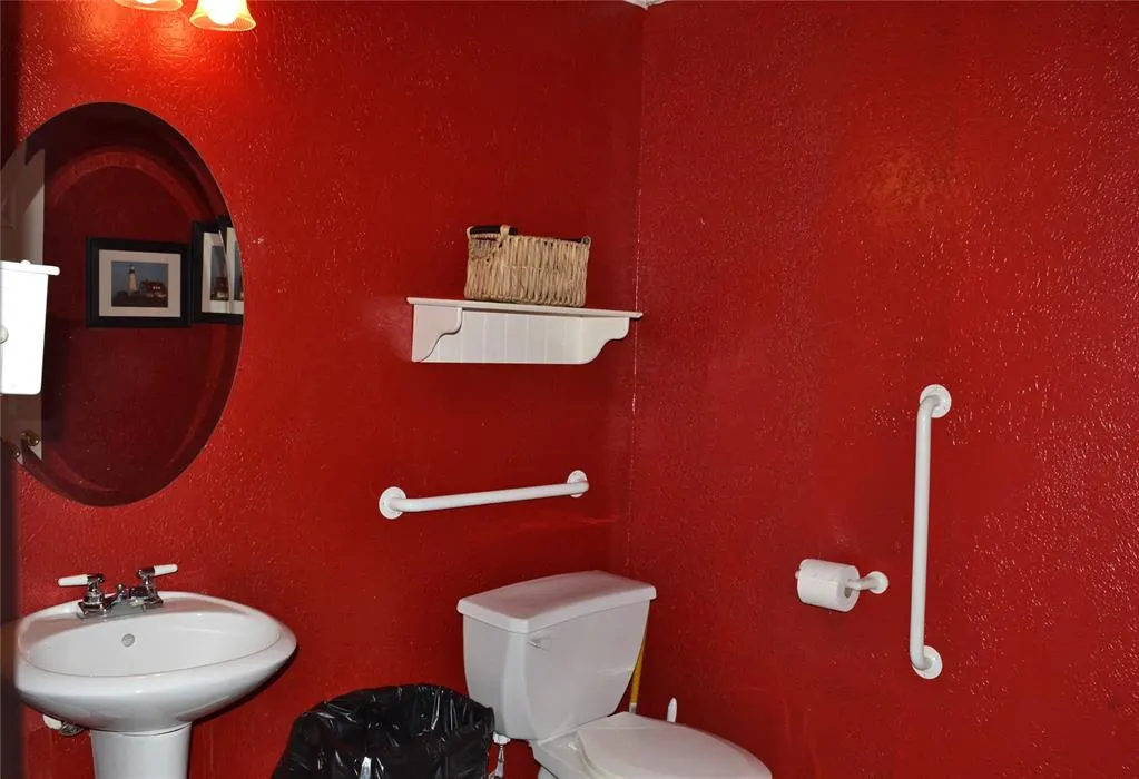 Photo 10 — Address unavailable, Bethany, OK 73008