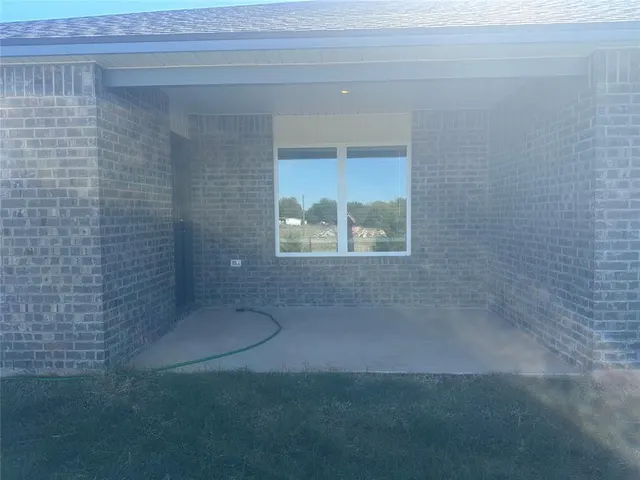 Photo 6 — 885 SW 9th Street, Newcastle, OK 73065