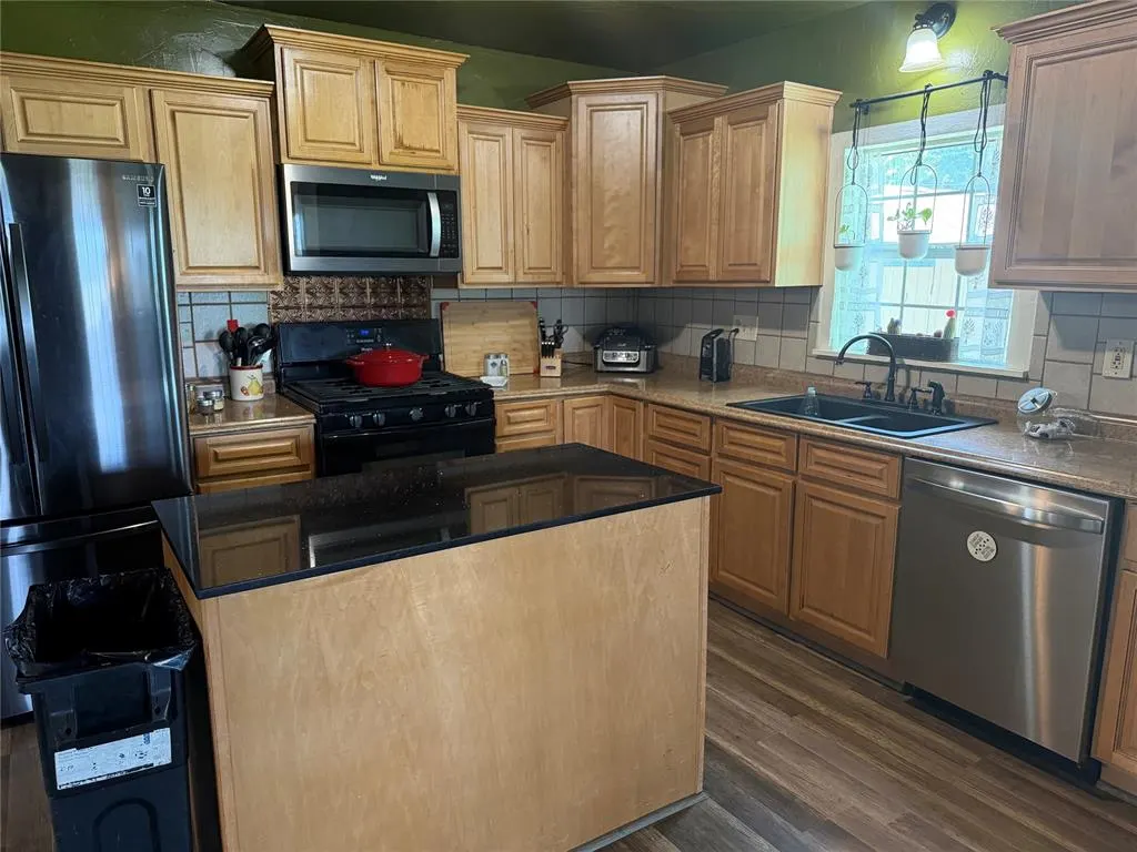 Photo 14 — 23070 County Road 3416, Byars, OK 74831