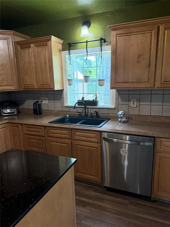 Photo 15 — 23070 County Road 3416, Byars, OK 74831