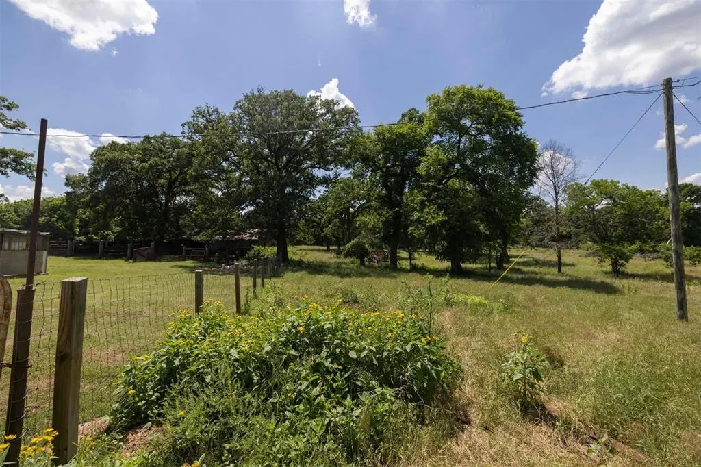Photo 40 — 23070 County Road 3416, Byars, OK 74831