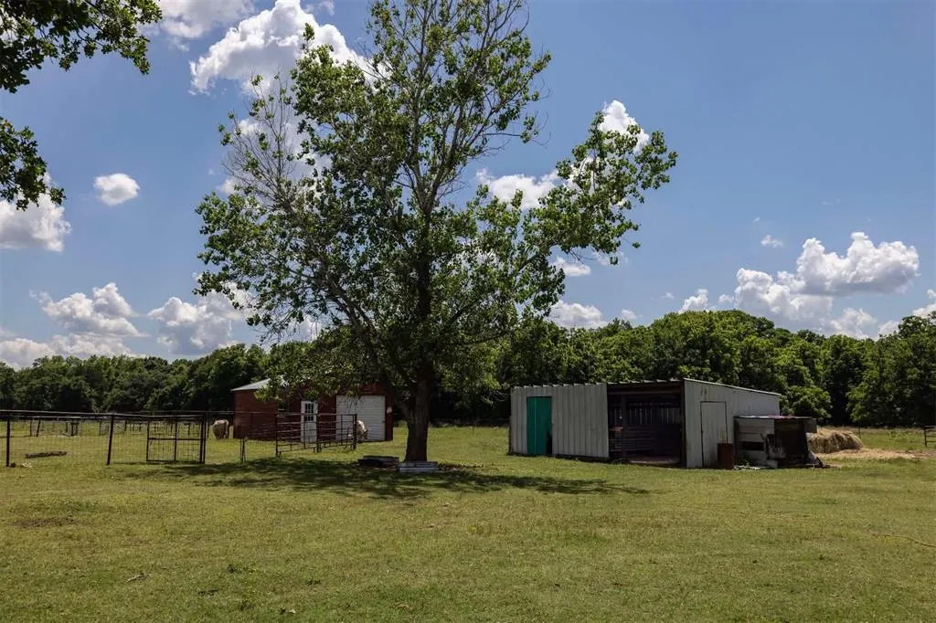 Photo 43 — 23070 County Road 3416, Byars, OK 74831