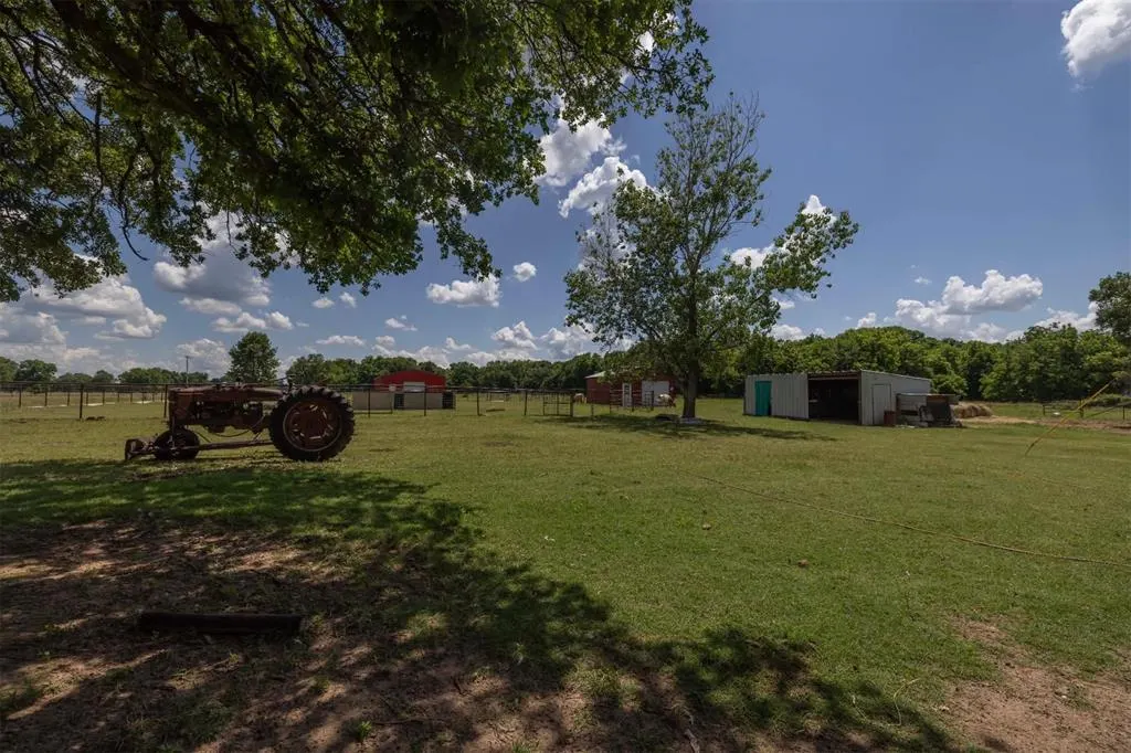 Photo 50 — 23070 County Road 3416, Byars, OK 74831
