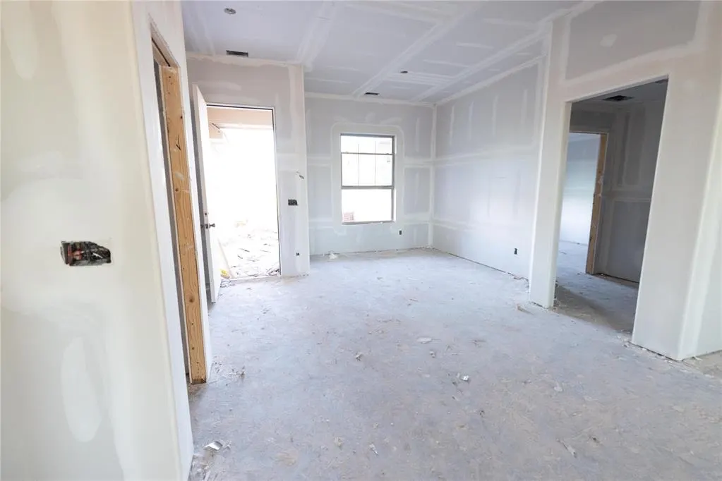 Photo 11 — 816 Peony Place, Edmond, OK 73034