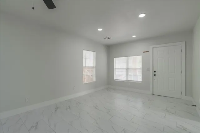 Photo 8 — 2926 NW 15th Street, Oklahoma City, OK 73107