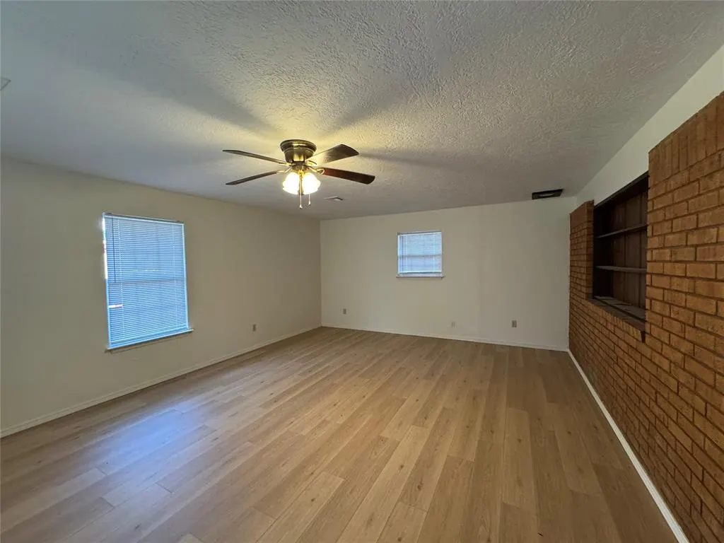 Photo 4 — 4765 Spiva Drive, Oklahoma City, OK 73115