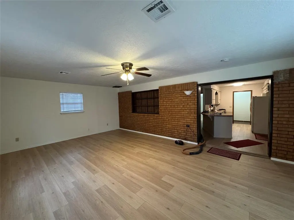 Photo 5 — 4765 Spiva Drive, Oklahoma City, OK 73115