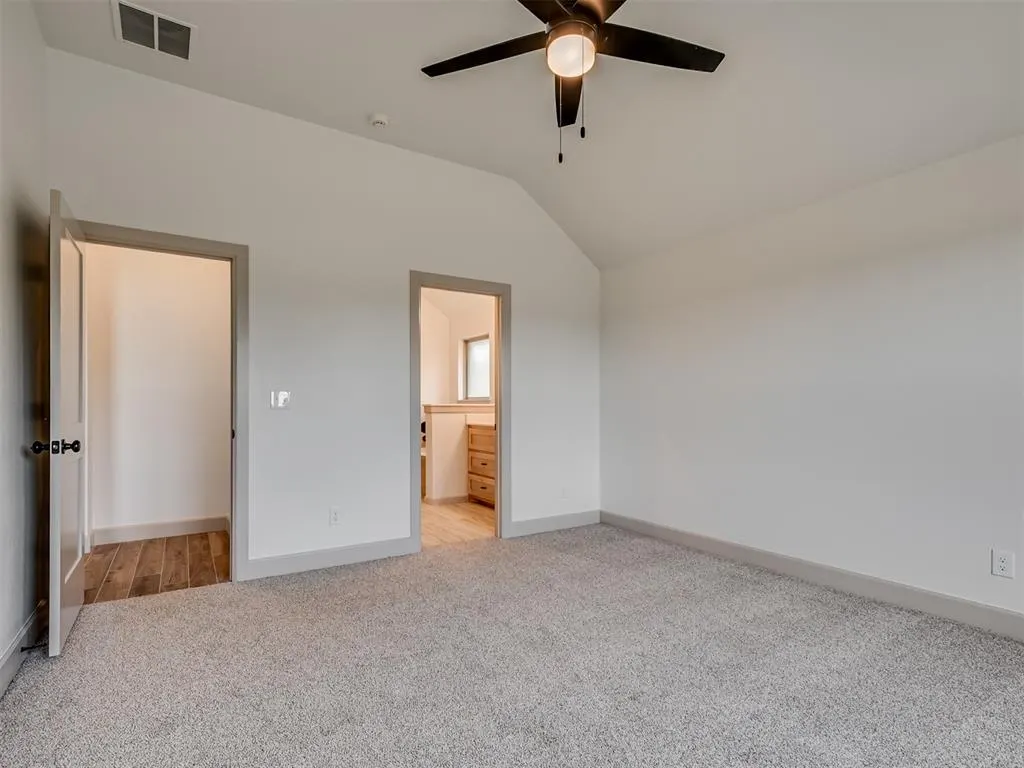 Photo 16 — 12405 Dolche Vita Drive, Yukon, OK 73099