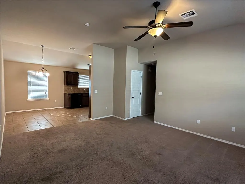 Photo 4 — 5811 Marblewood Drive, Oklahoma City, OK 73179
