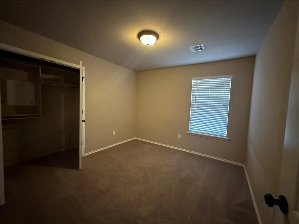 Photo 8 — 5811 Marblewood Drive, Oklahoma City, OK 73179