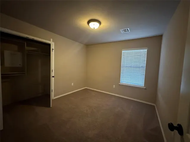 Photo 8 — 5811 Marblewood Drive, Oklahoma City, OK 73179