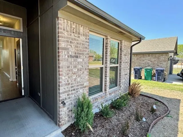 Photo 3 — 12828 NW 4th Terrace, Yukon, OK 73099