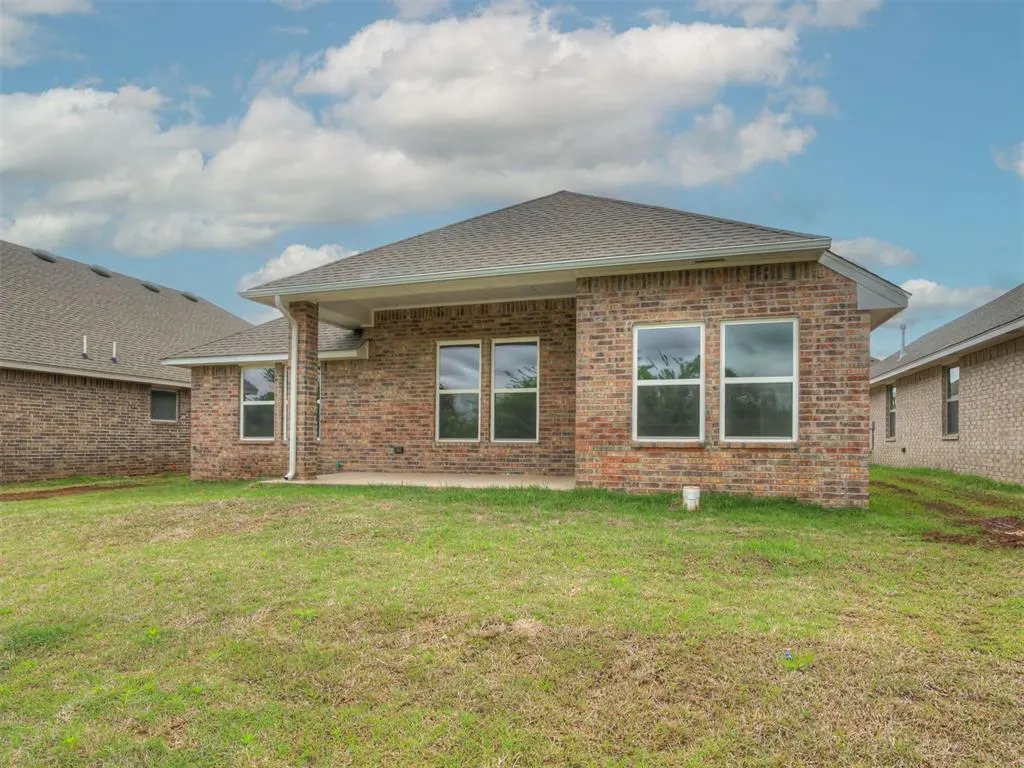 Photo 28 — 12429 Dolche Vita Drive, Yukon, OK 73099