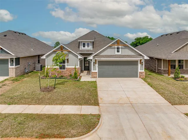 Front exterior — 12429 Dolche Vita Drive, Yukon, OK 73099