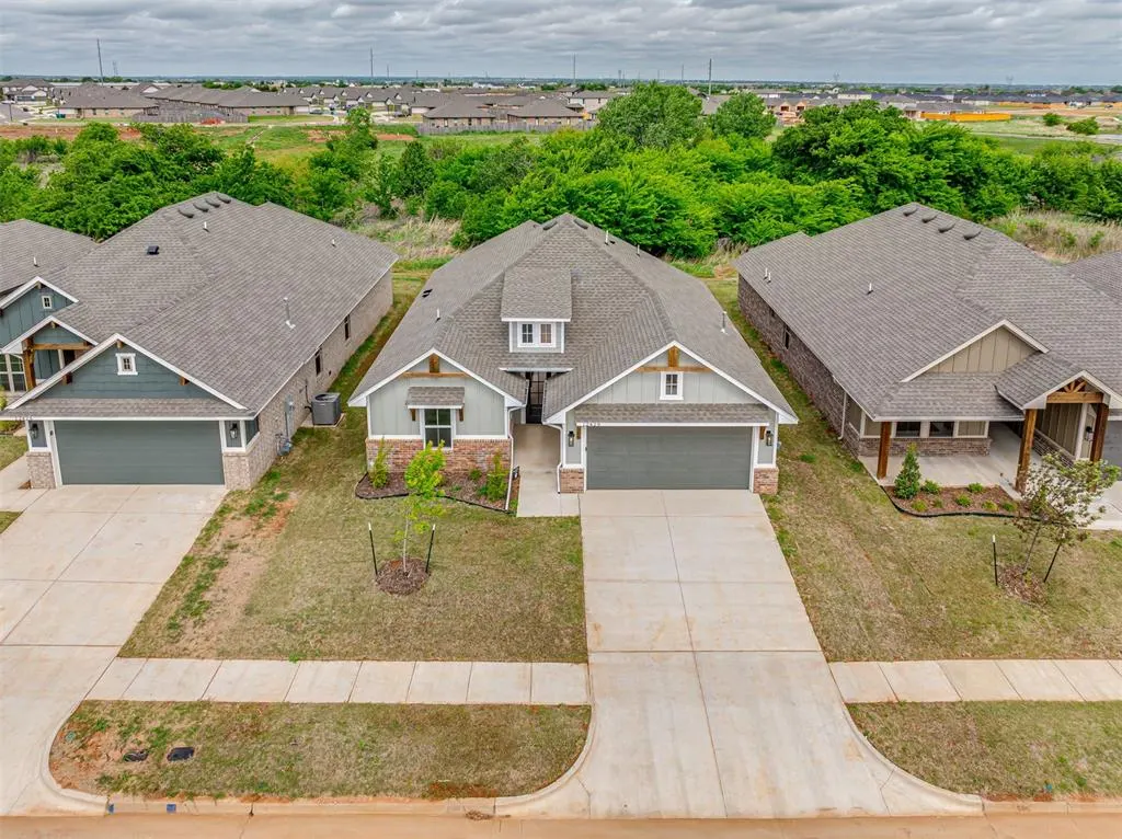 Photo 26 — 12429 Dolche Vita Drive, Yukon, OK 73099