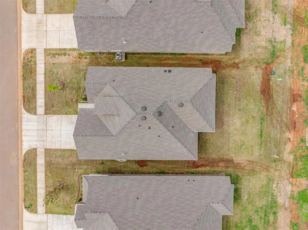 Photo 25 — 12429 Dolche Vita Drive, Yukon, OK 73099