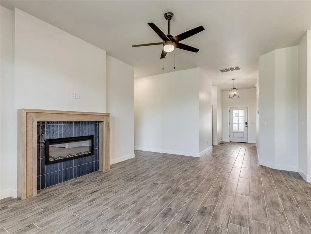 Photo 12 — 12417 Dolche Vita Drive, Yukon, OK 73099