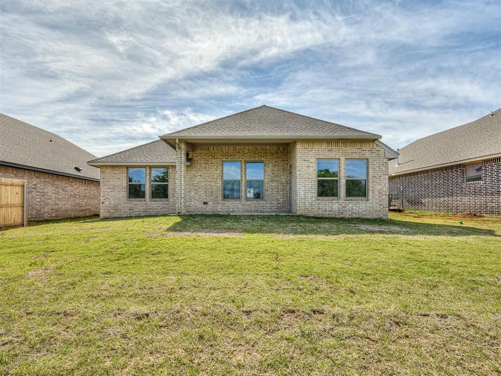 Photo 30 — 12417 Dolche Vita Drive, Yukon, OK 73099