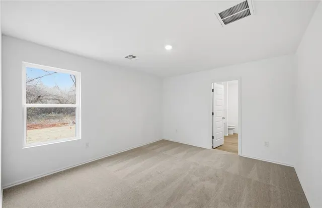 Photo 5 — 12845 Florence Lane, Yukon, OK 73099