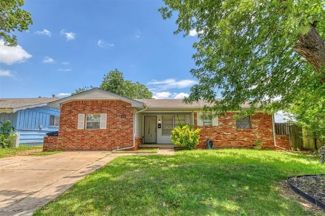 Front exterior — 5420 S Lee Avenue, Oklahoma City, OK 73109