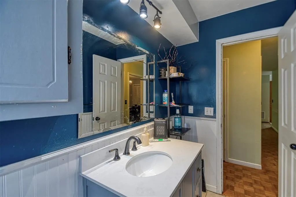 Photo 13 — 5420 S Lee Avenue, Oklahoma City, OK 73109
