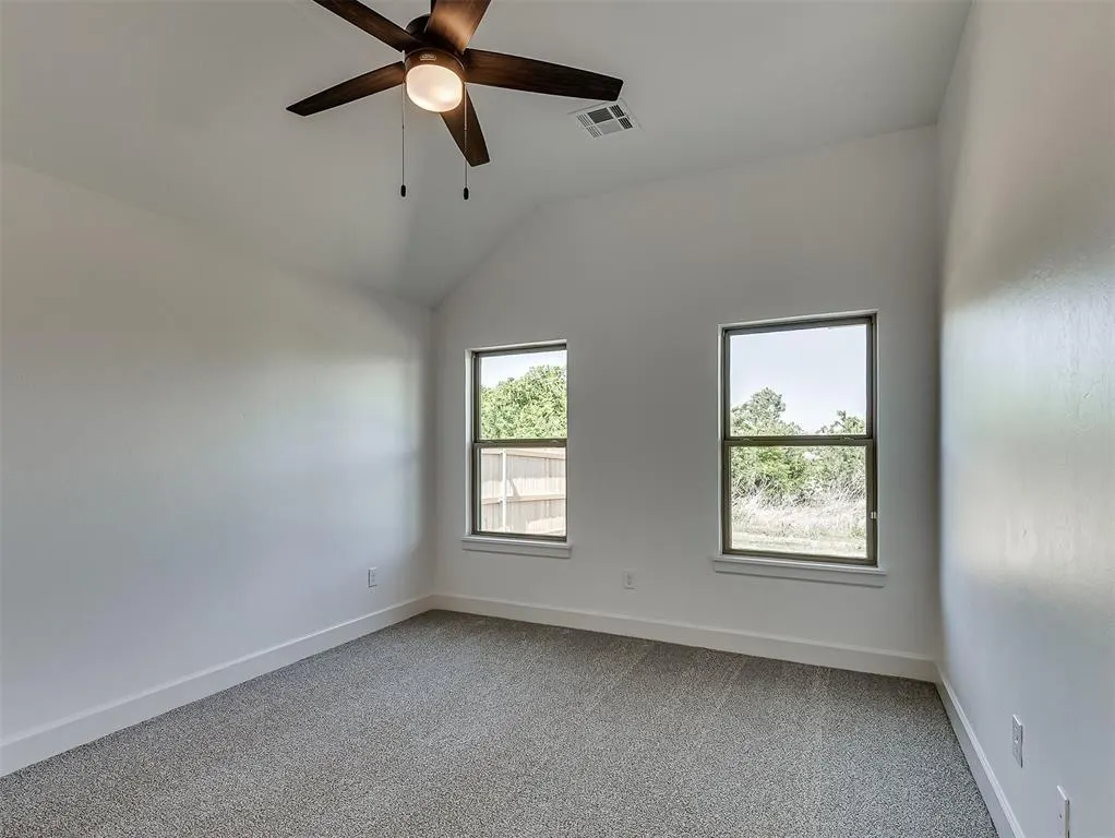 Photo 12 — 12425 Dolche Vita Drive, Yukon, OK 73099