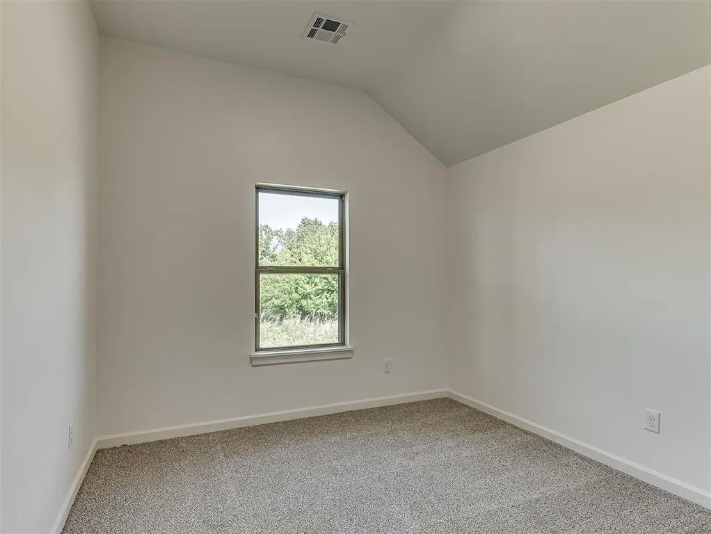 Photo 22 — 12425 Dolche Vita Drive, Yukon, OK 73099